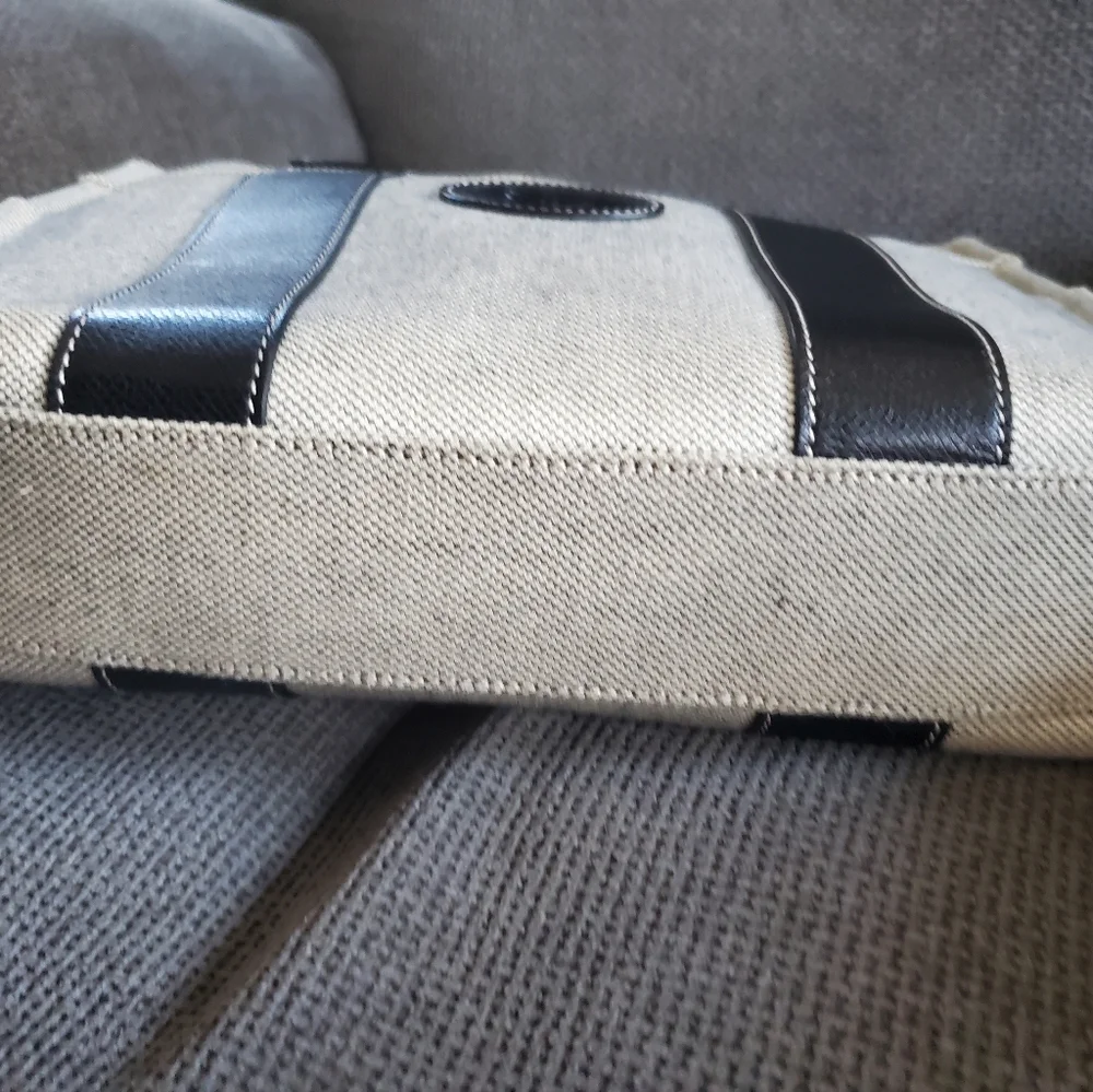 Dooney and bourke Canvas Tote Editors Edition. NWOT - Picture 5 of 8